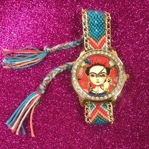 “NEW” Cute FRIDA KAHLO watch❣️